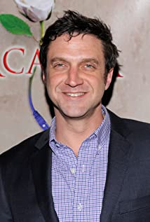 Raul Esparza